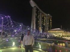 a turist in singapore